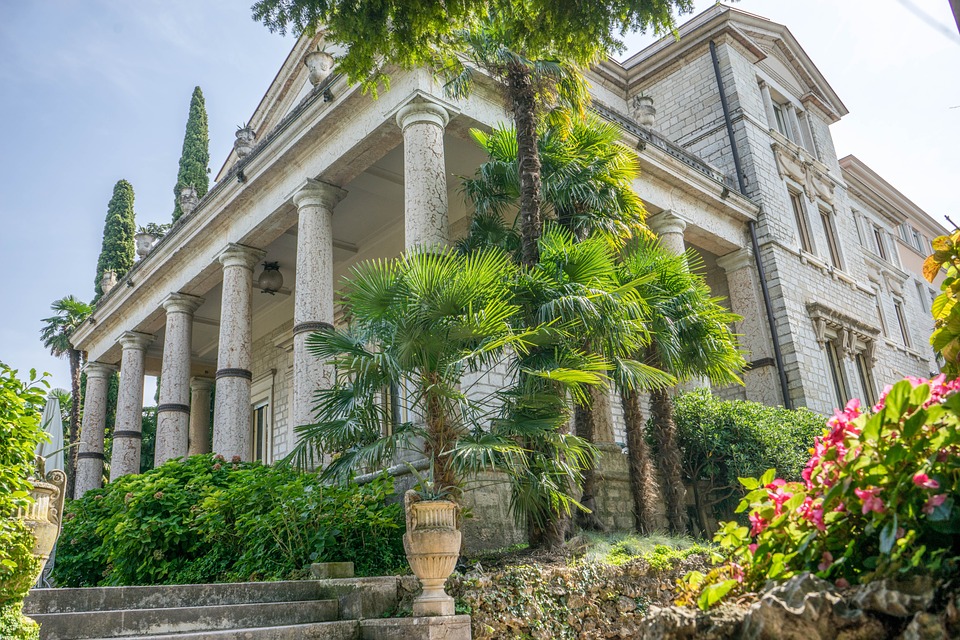 villa-cortine-45044_960_720 Lingua italiana - design - Opitrad