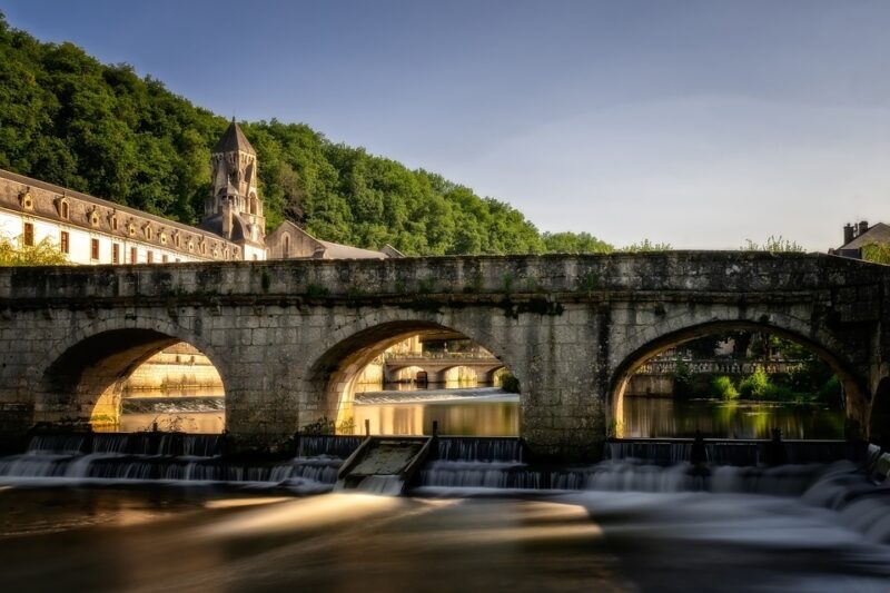Ponte_tradurre testi per il turismo tradurre testi per il turismo - Opitrad